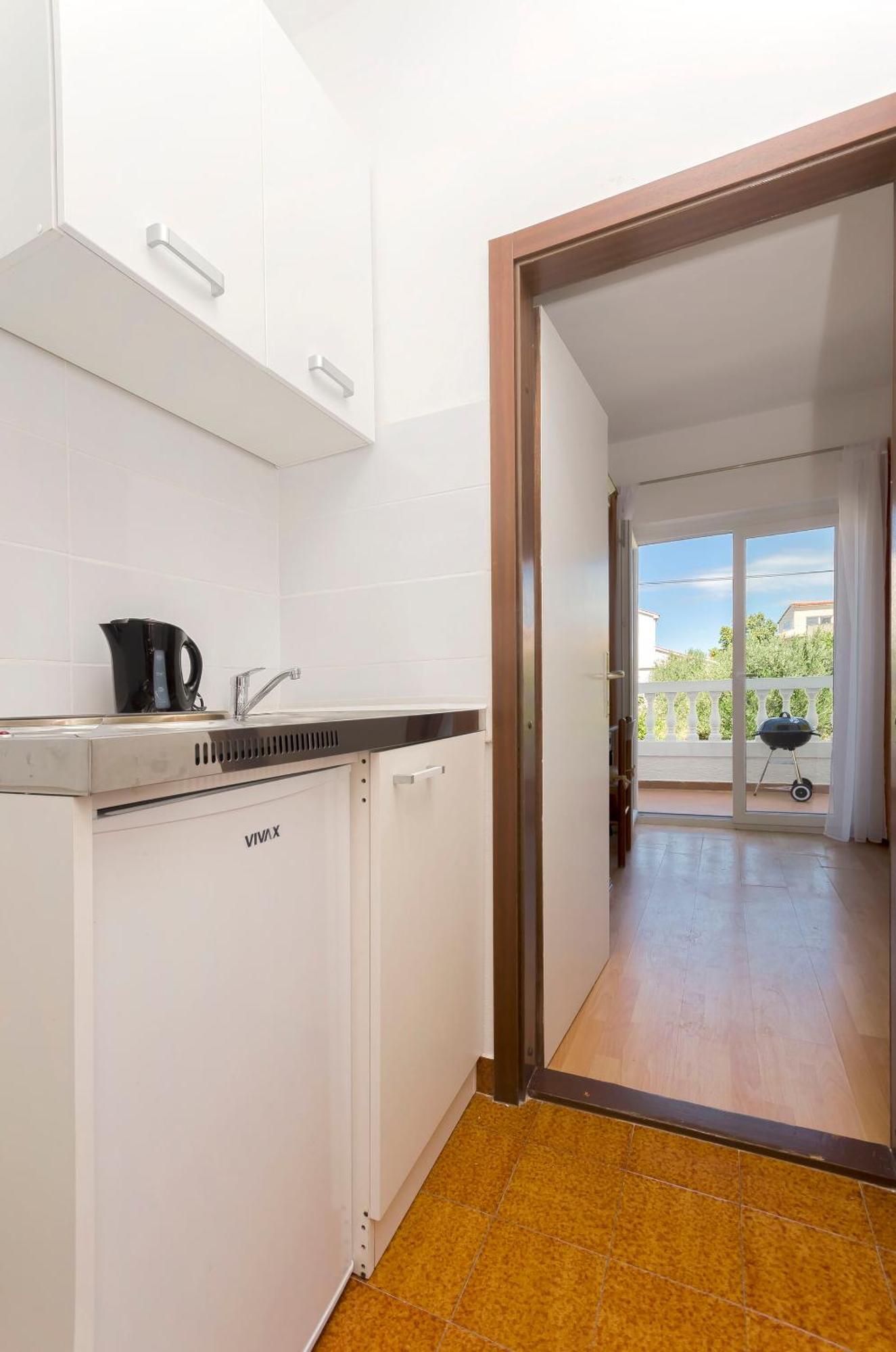 Apartment And Rooms Artina 沃迪切 外观 照片