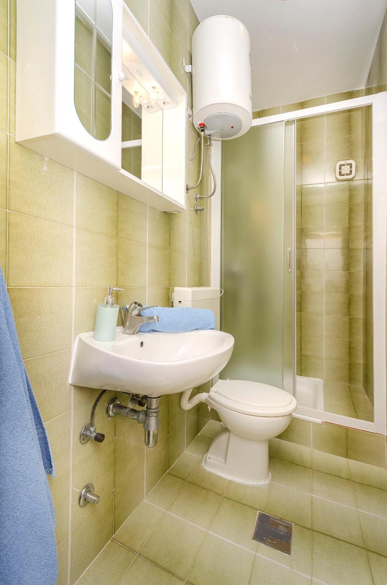Apartment And Rooms Artina 沃迪切 外观 照片