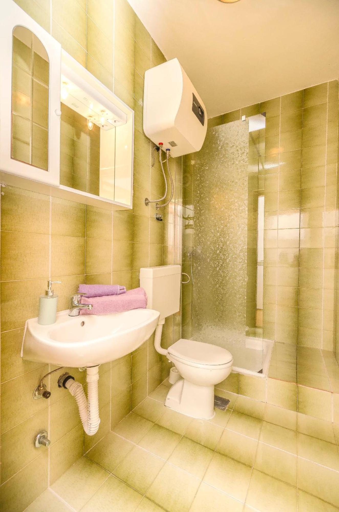 Apartment And Rooms Artina 沃迪切 外观 照片