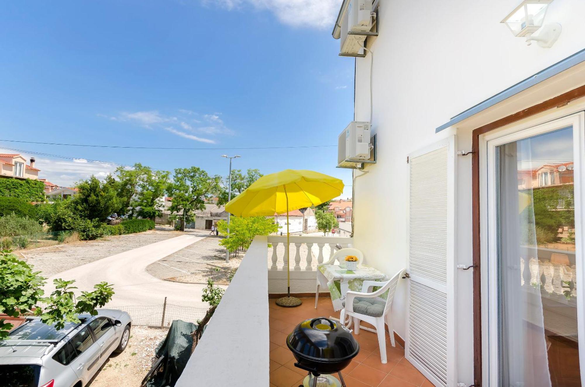 Apartment And Rooms Artina 沃迪切 外观 照片