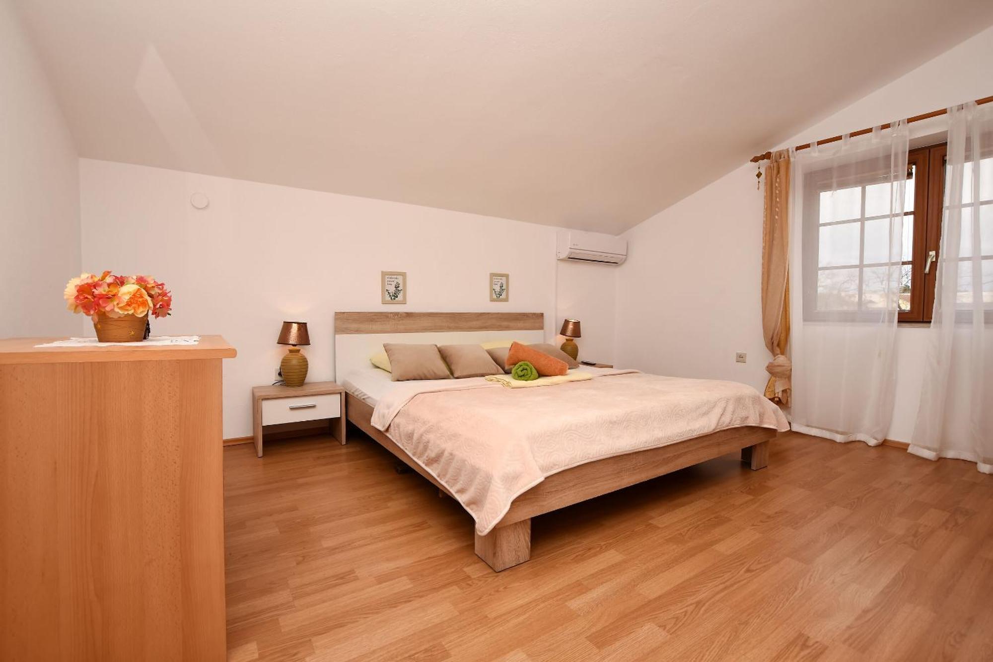 Apartment And Rooms Artina 沃迪切 外观 照片